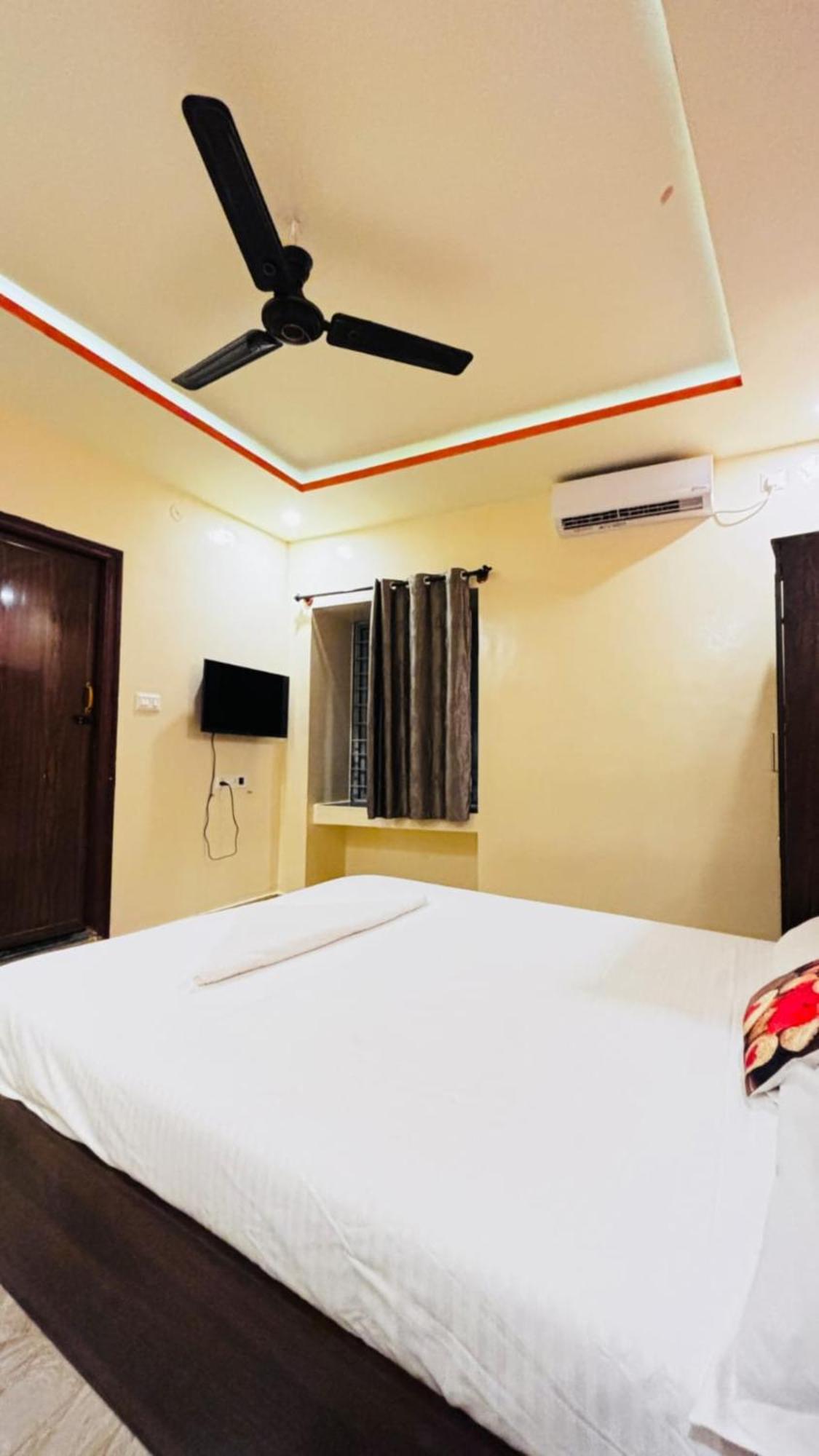 Kammasandra Hotel New Royal Ruby - Electronic City Phase 1 מראה חיצוני תמונה